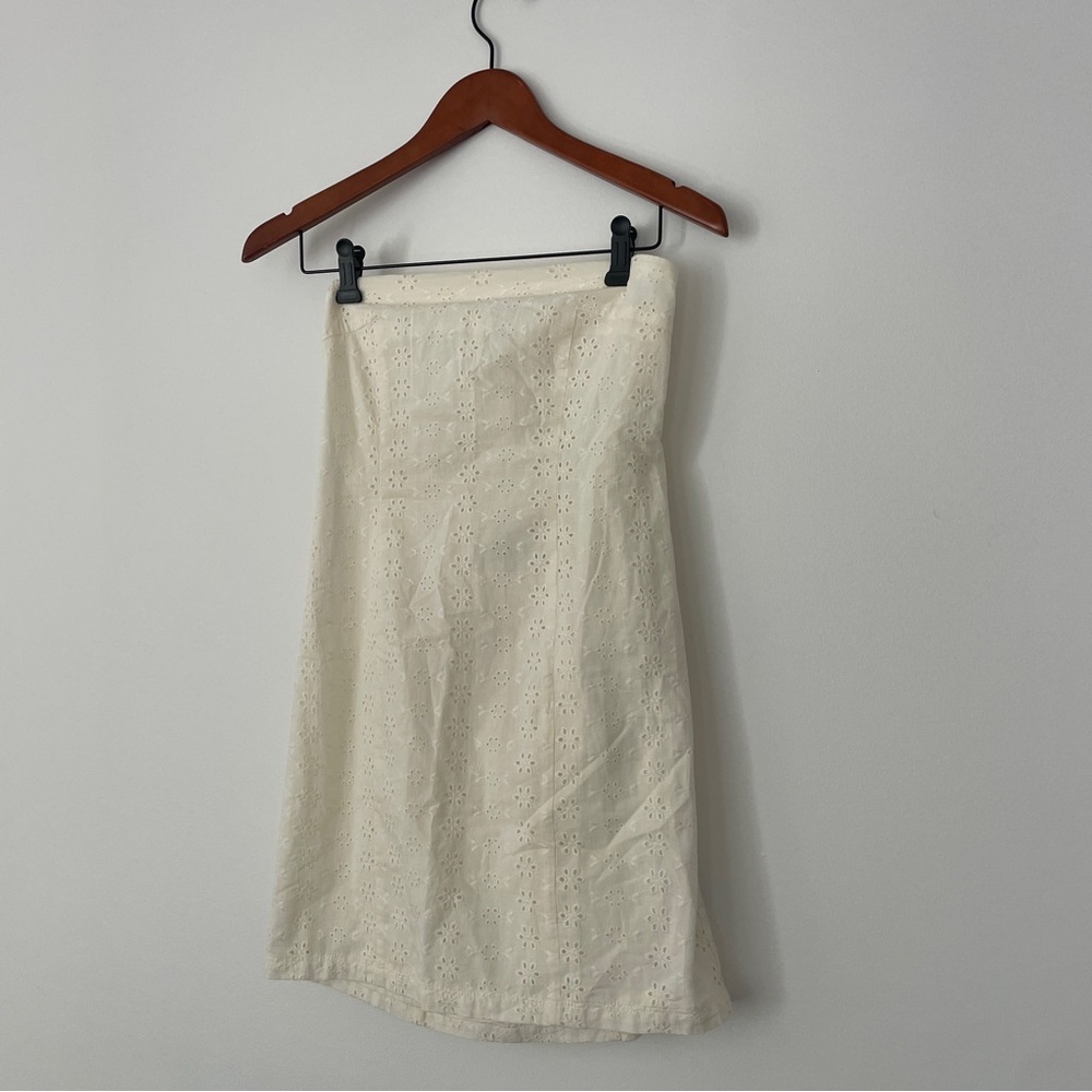 NWT Kimchi Blue White Eyelet Strapless Mini Dress, Romantic Back Tie, Size M